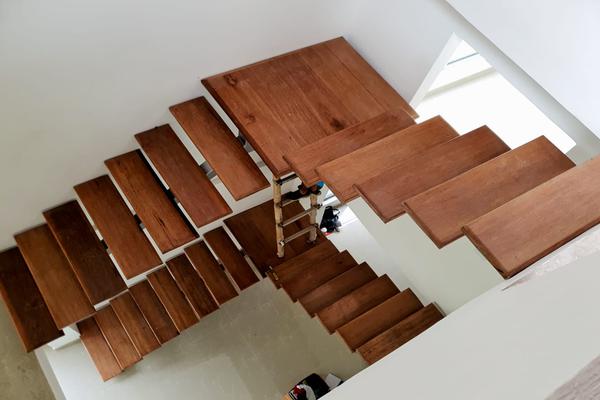 LA COLINA, SE VENDE HERMOSA CASA UNIFAMILIAR