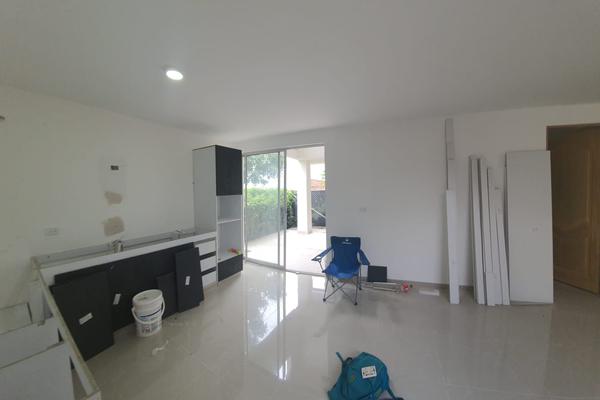 LA COLINA, SE VENDE HERMOSA CASA UNIFAMILIAR