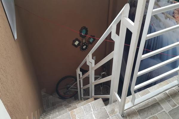 EL ROJAS, SE VENDE PROPIEDAD CON CUATRO RENTAS