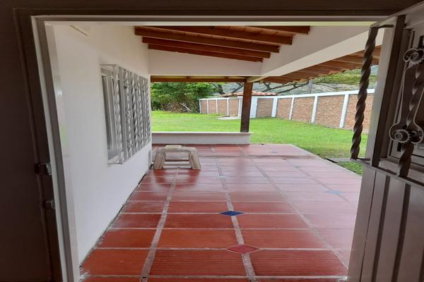 ROLDANILLO, VEREDA SANTA RITA, SE VENDE CASA CAMPESTRE