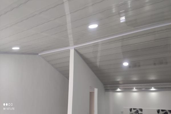 ZARZAL, SE VENDE CASA AMPLIA DE UN PISO