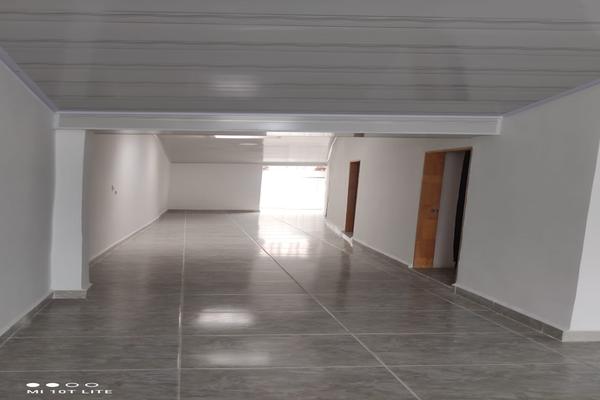 ZARZAL, SE VENDE CASA AMPLIA DE UN PISO