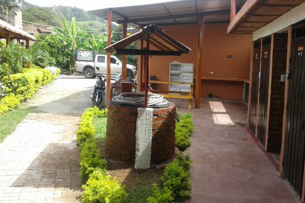 ANDALUCIA, SE VENDE HERMOSA CASA CAMPESTRE