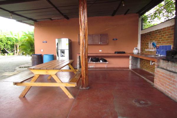 ANDALUCIA, SE VENDE HERMOSA CASA CAMPESTRE