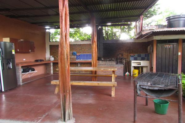 ANDALUCIA, SE VENDE HERMOSA CASA CAMPESTRE