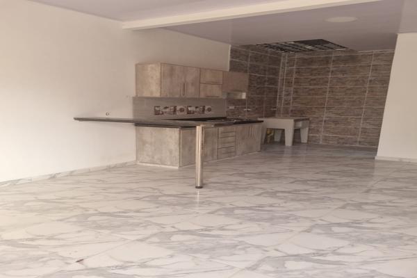 LA MARINA, SE VENDE PROPIEDAD MULTIFAMILIAR