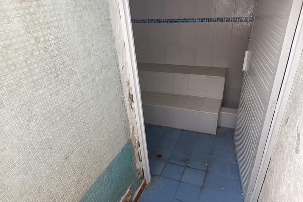 SAJONIA, SE VENDE PROPIEDAD COMERCIAL UN PISO