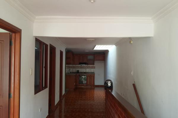 PROGRESAR, SE ALQUILA APARTAMENTO EN SEGUNDO PISO CON TERRAZA