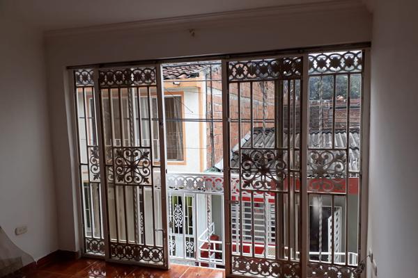 PROGRESAR, SE ALQUILA APARTAMENTO EN SEGUNDO PISO CON TERRAZA