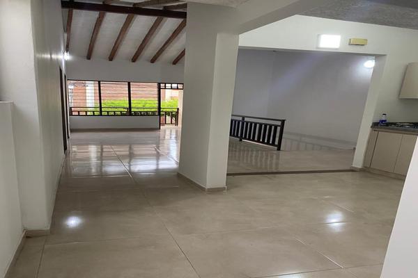 SALESIANOS, SE VENDE CASA EN SEGUNDO PISO - PROPIEDAD HORIZONTAL