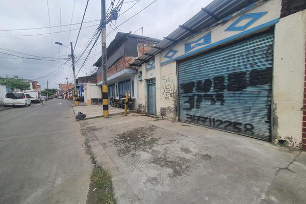VILLA NUEVA POR LA 30, SE VENDE O SE ALQUILA BODEGA COMERCIAL