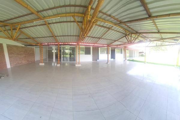 EL SALTO, TRES ESQUINAS (TULUA), SE VENDE CASA CAMPESTRE AMPLIA