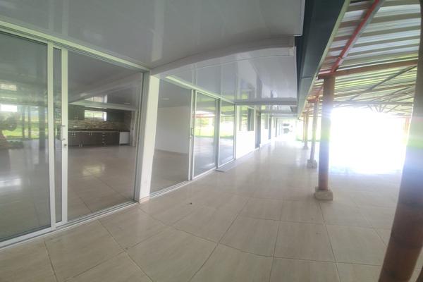 EL SALTO, TRES ESQUINAS (TULUA), SE VENDE CASA CAMPESTRE AMPLIA