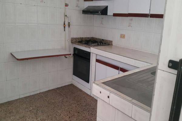 NUEVO FATIMA, SE VENDE PROPIEDAD BIFAMILIAR