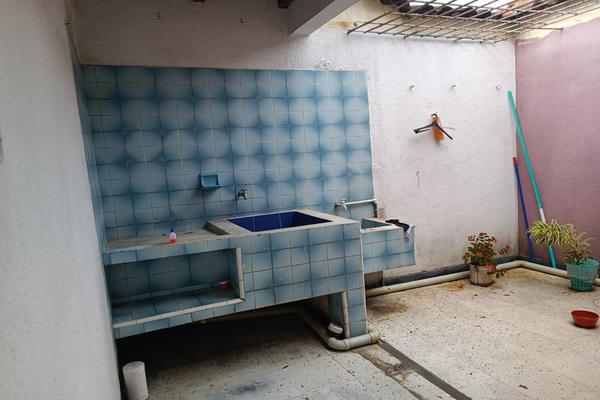AVENIDA CALI, SE VENDE CASA PARA REMODELAR EN SEGUNDO PISO (PH)