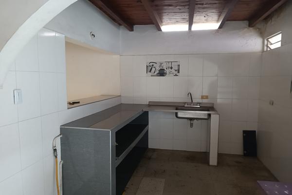 AVENIDA CALI, SE VENDE CASA PARA REMODELAR EN SEGUNDO PISO (PH)