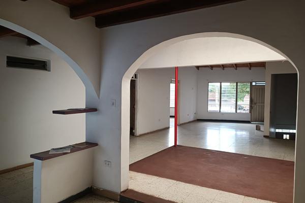 AVENIDA CALI, SE VENDE CASA PARA REMODELAR EN SEGUNDO PISO (PH)