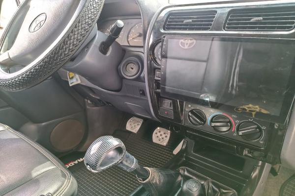 SE VENDE CAMIONETA TOYOTA SUMO, EXCELENTE ESTADO