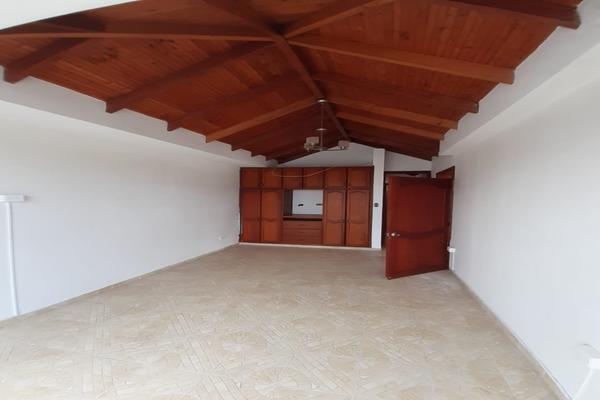NUEVO PRINCIPE, SE VENDE CASA UNIFAMILIAR