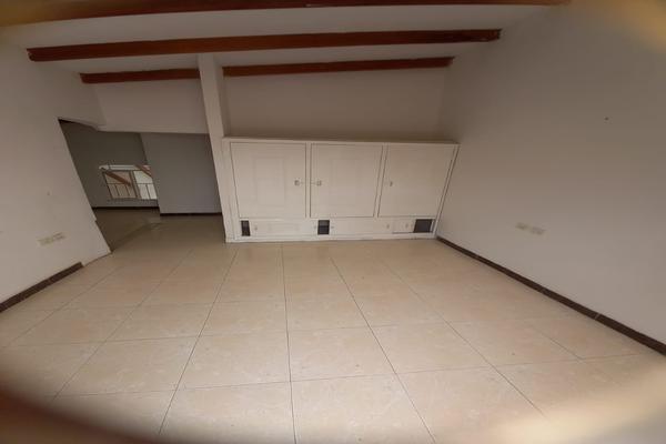 MARACAIBO, SE VENDE CASA EN SEGUNDO PISO (PH)