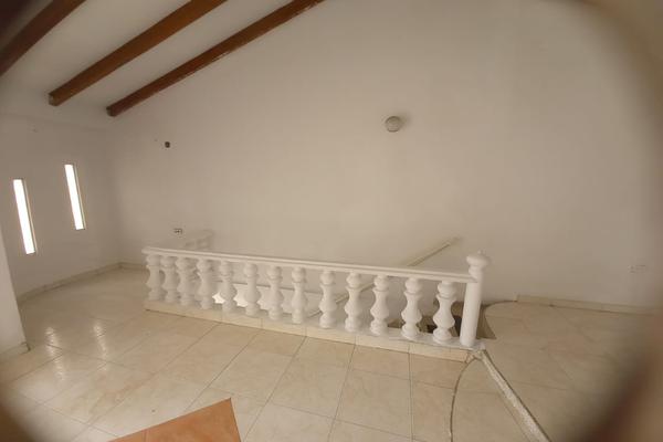 MARACAIBO, SE VENDE CASA EN SEGUNDO PISO (PH)