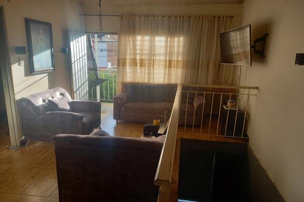 EL JARDIN, SE VENDE CASA BIFAMILIAR MULTIRENTA