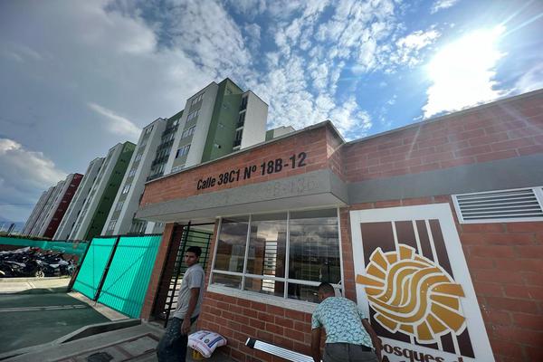 BOSQUES DE ALCALA, SE VENDE APARTAMENTO EN SEPTIMO PISO