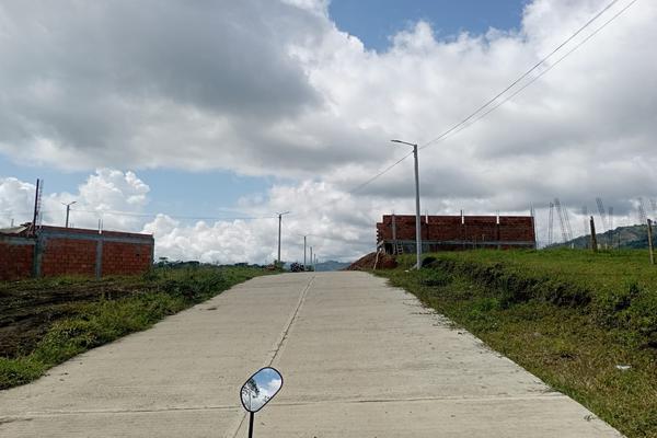 TRUJILLO, SE VENDEN LOTES A LA ENTRADA PRINCIPAL