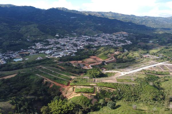 TRUJILLO, SE VENDEN LOTES A LA ENTRADA PRINCIPAL