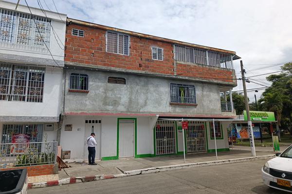 RUBEN CRUZ VELEZ, SE VENDE PROPIEDAD ESQUINERA MULTIRENTAS