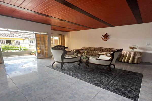 EL PALMAR, SE VENDE CASA BIFAMILIAR