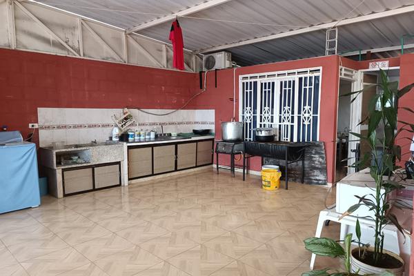 EL PALMAR, SE VENDE CASA BIFAMILIAR