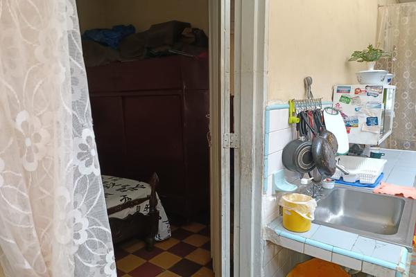 CENTRO, SE VENDE CASA GRANDE