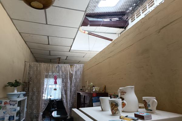 CENTRO, SE VENDE CASA GRANDE