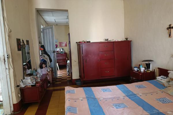 CENTRO, SE VENDE CASA GRANDE