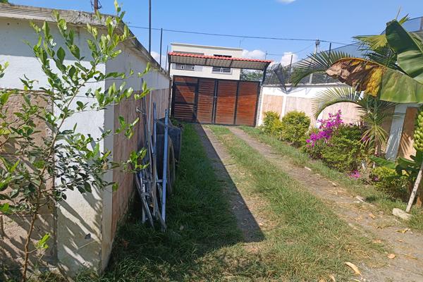SE VENDE ESPECTACULAR CASA CON LOTE