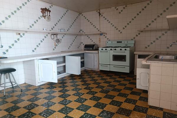 SE VENDE CASA GRANDE COMERCIAL EN LOS SALESIANOS
