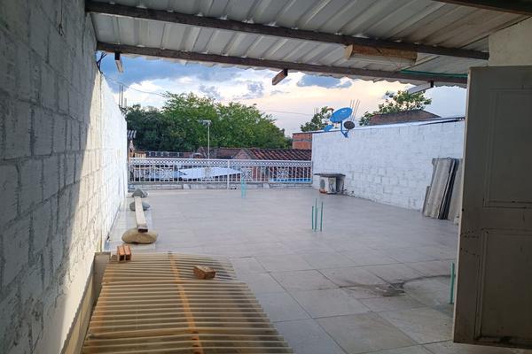 VENTA DE CASA BIFAMILIAR EN EL BARRIO PROGRESAR (DOBLE RENTA)