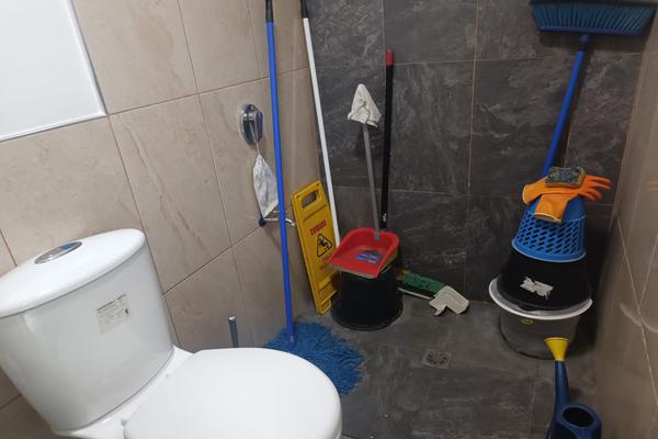 VENTA DE CASA COMERCIAL EN EL BARRIO VICTORIA