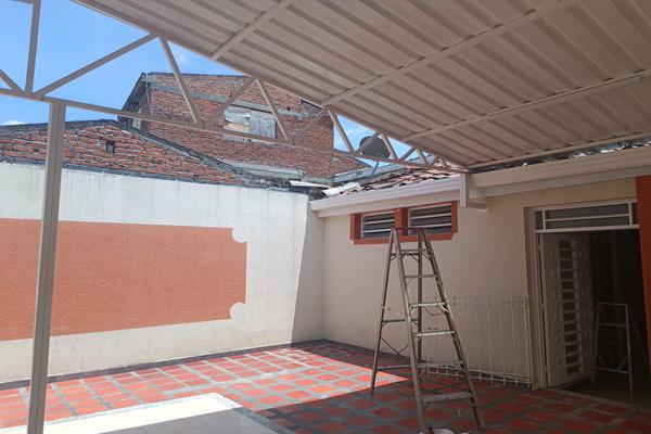 VENTA DE CASA COMERCIAL EN EL BARRIO VICTORIA