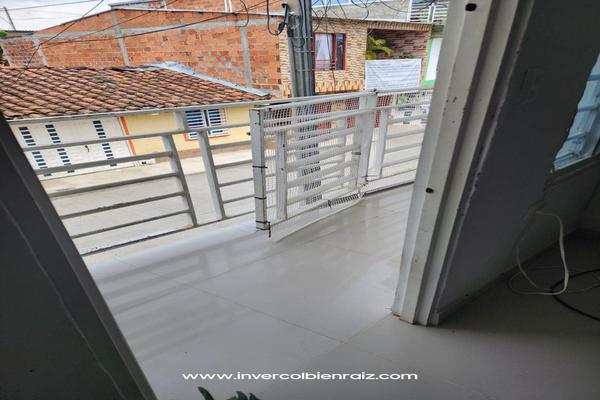 SE VENDE CASA BIFAMILIAR EN EL BARRIO EL PARAÍSO