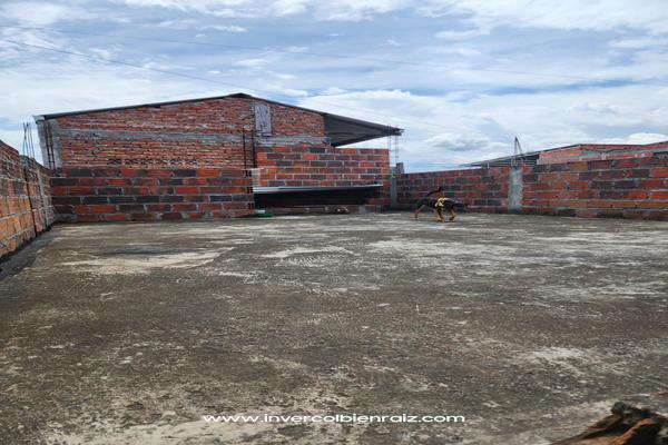 SE VENDE CASA BIFAMILIAR EN EL BARRIO EL PARAÍSO