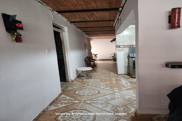 SE VENDE CASA BIFAMILIAR EN EL BARRIO EL PARAÍSO