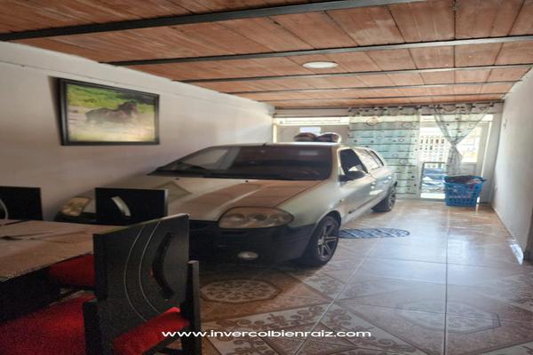 SE VENDE CASA BIFAMILIAR EN EL BARRIO EL PARAÍSO