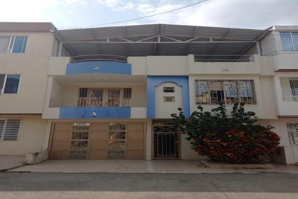 EL LAGUITO, SE VENDE HERMOSA CASA UNIFAMILIAR