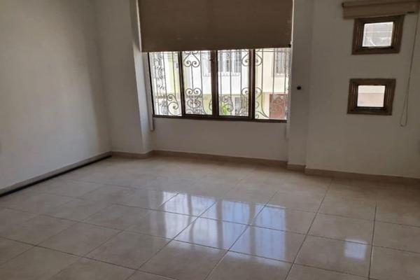 EL LAGUITO, SE VENDE HERMOSA CASA UNIFAMILIAR