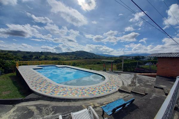 SE VENDE CASA UNIFAMILIAR EN CONJUNTO ALTOS DE LA COLINA