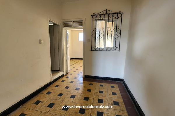 SE VENDE APARTAMENTO DE DOS PISOS EN EL BARRIO SALESIANOS