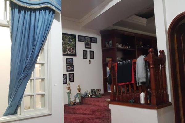 SE VENDE CASA UNIFAMILIAR EN EL BARRIO NUEVO ALVERNIA