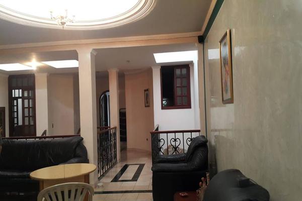 SE VENDE CASA UNIFAMILIAR EN EL BARRIO NUEVO ALVERNIA